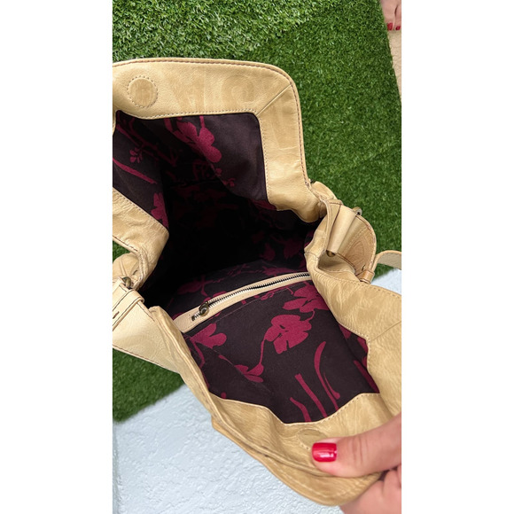 Marc Jacobs Pattern Logo Calf Genuine Leather Tan Large Tote Shoulder Bag - Picture 11 of 17